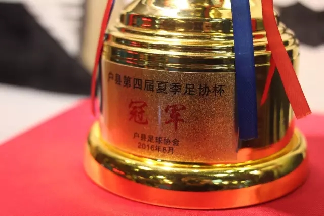 内马尔列金球奖候选名单 最看好巴西老乡维尼修斯