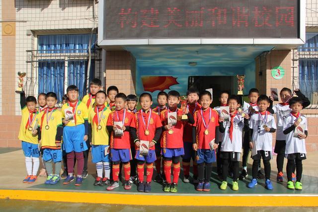 艺术体操世界杯塔什干站落幕 中国队包揽集体项目三金